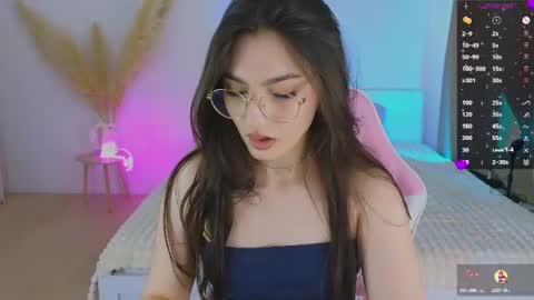 Dina online show from 06/19/26, 05:06