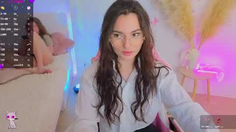 Dina online show from 06/28/26, 10:05