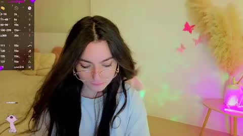 Dina online show from 07/11/26, 07:49