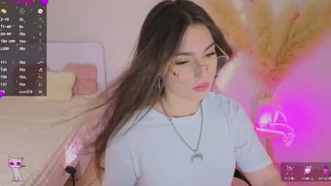 Dina online show from 07/14/26, 08:03