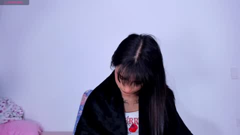 Snapshot of medussa13 chatting on 01/21/25, 12:07 medussa13 online show from 01/21/25, 12:07