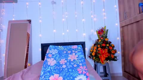 Snapshot of medussa13 chatting on 02/19/25, 01:08 medussa13 online show from 02/19/25, 01:08