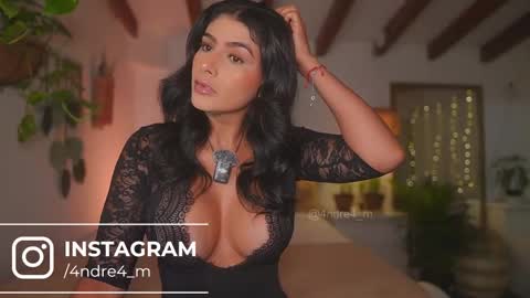 Snapshot of meegan1 chatting on 11/05/25, 11:21 Andrea online show from 11/05/25, 11:21