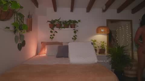 Snapshot of meegan1 chatting on 11/16/25, 11:49 Andrea online show from 11/16/25, 11:49