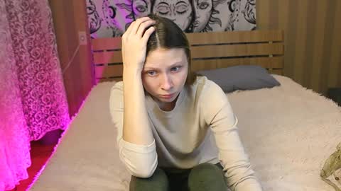 Snapshot of meek_cutie chatting on 02/06/25, 12:37 meek_cutie online show from 02/06/25, 12:37