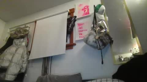 Snapshot of meeturmakers chatting on 09/25/25, 01:31 meeturmakers online show from 09/25/25, 01:31