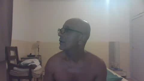 Snapshot of mefroum chatting on 09/15/25, 08:42 mufine online show from 09/15/25, 08:42