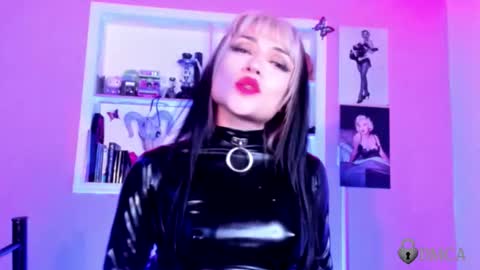 Snapshot of megan__manson chatting on 02/24/26, 10:19 Megan online show from 02/24/26, 10:19
