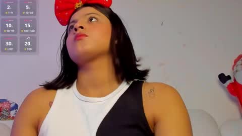 Snapshot of megan_browns1 chatting on 12/30/24, 01:58 Megan online show from 12/30/24, 01:58