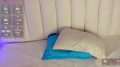 Snapshot of megan_browns1 chatting on 01/28/25, 12:54 Megan online show from 01/28/25, 12:54