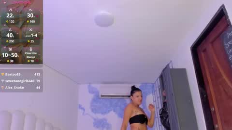 Snapshot of megan_browns1 chatting on 02/05/25, 06:59 Megan online show from 02/05/25, 06:59