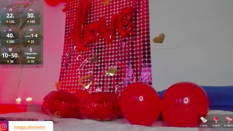 Snapshot of megan_browns1 chatting on 02/13/25, 12:54 Megan online show from 02/13/25, 12:54