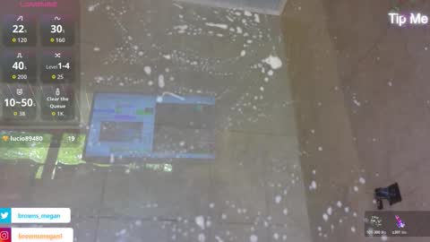 Snapshot of megan_browns1 chatting on 11/08/25, 03:56 Megan online show from 11/08/25, 03:56