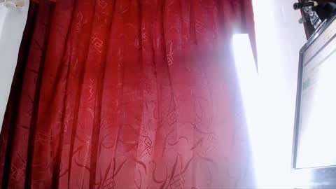 megan_cat online show from 11/24/25, 07:02