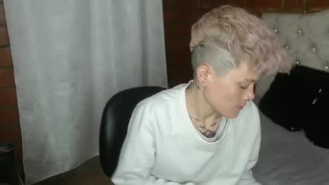 Megan and sophi online show from 05/10/26, 01:22