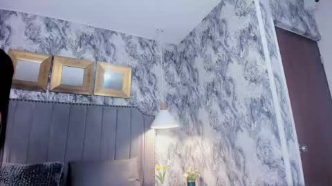 Carolina Paez online show from 09/13/25, 12:38