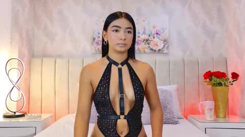 Carolina Paez online show from 11/24/25, 12:38