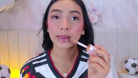 Carolina Paez online show from 06/16/26, 12:19