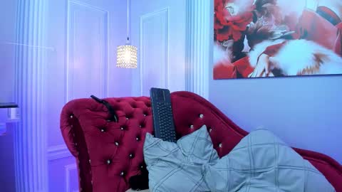 Snapshot of megan_cute4u chatting on 10/08/25, 11:19 Megan online show from 10/08/25, 11:19