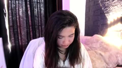 Snapshot of megan_devon chatting on 12/03/24, 02:49 online show from 12/03/24, 02:49