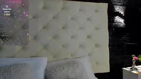 Snapshot of megan_devon chatting on 02/07/25, 12:06 online show from 02/07/25, 12:06
