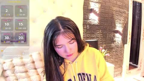 Snapshot of megan_devon chatting on 02/22/25, 03:03 online show from 02/22/25, 03:03