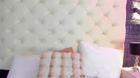Snapshot of megan_devon chatting on 03/12/25, 05:49 online show from 03/12/25, 05:49