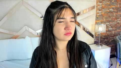 Snapshot of megan_devon chatting on 09/15/25, 11:21 online show from 09/15/25, 11:21