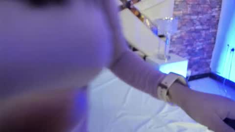 Snapshot of megan_devon chatting on 10/11/25, 12:15 online show from 10/11/25, 12:15