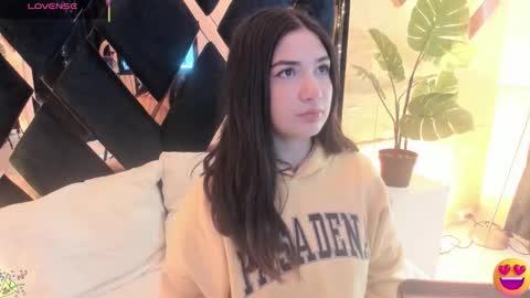 Snapshot of megan_devon chatting on 02/19/26, 02:24 online show from 02/19/26, 02:24