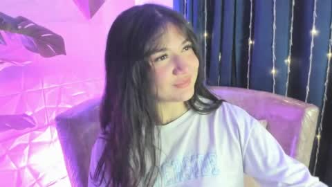 Snapshot of megan_devon chatting on 06/08/26, 11:43 online show from 06/08/26, 11:43