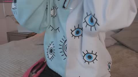 Megan online show from 10/15/25, 12:05