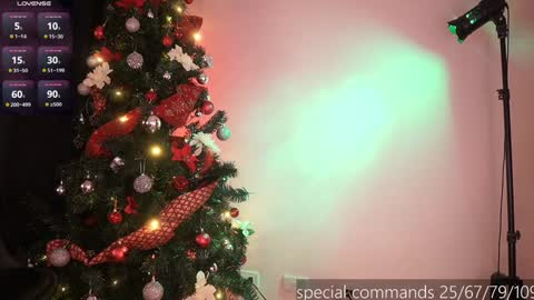 welcome guys   please  help me to reach 100 hands up Thanks  online show from 12/11/24, 10:16