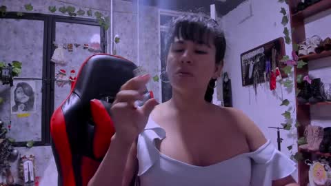 Snapshot of megan_grace_20 chatting on 12/29/24, 11:50 megan grace 20 online show from 12/29/24, 11:50