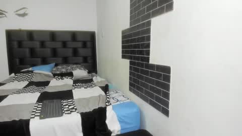 Snapshot of megan_greyxx chatting on 09/24/25, 01:03 megan_greyxx online show from 09/24/25, 01:03