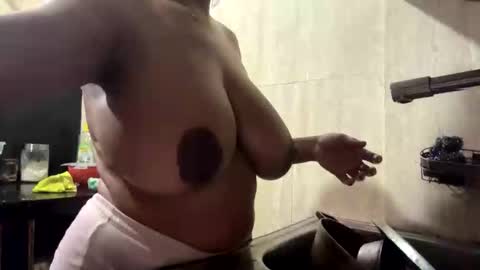 Snapshot of megan_greyxx chatting on 10/03/25, 11:40 megan_greyxx online show from 10/03/25, 11:40