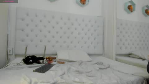 Megan online show from 04/25/26, 01:41