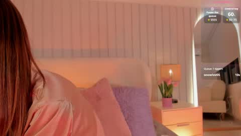 Snapshot of megan_holly_ chatting on 04/21/26, 01:42 MEGAN online show from 04/21/26, 01:42