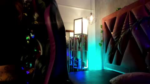    online show from 12/11/24, 02:41