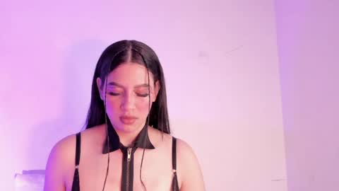 megan_jenner1 online show from 05/16/26, 06:32