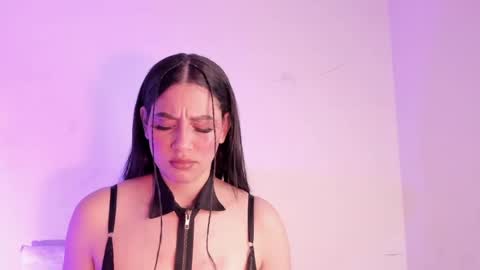 megan_jenner1 online show from 05/16/26, 06:43