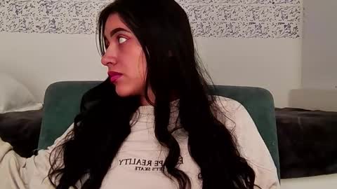 Snapshot of megan_lof chatting on 10/22/25, 03:12 Megan online show from 10/22/25, 03:12