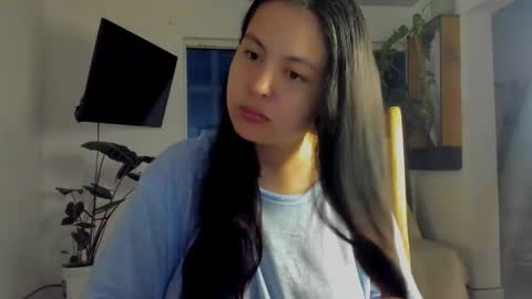 Snapshot of megan_lu20 chatting on 10/22/25, 06:46 Megan Lu online show from 10/22/25, 06:46