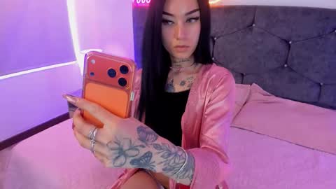 Snapshot of megan_morphy chatting on 03/17/26, 01:58 megan_morphy online show from 03/17/26, 01:58