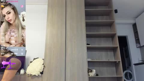 Megan online show from 11/24/25, 06:35