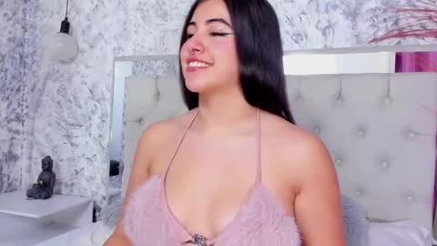 MEGAN  online show from 11/07/25, 11:21