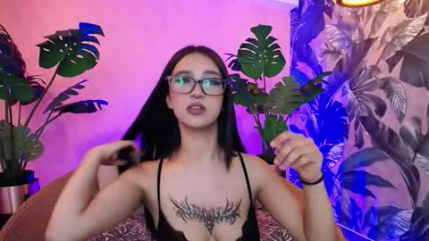 megan_saint online show from 12/22/25, 12:57