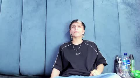megan_thompsonn_ online show from 05/02/26, 02:38