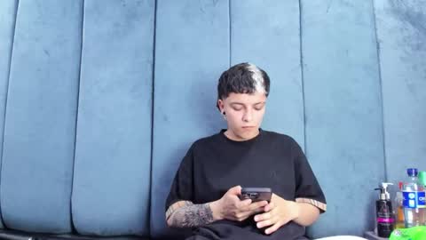megan_thompsonn_ online show from 05/06/26, 02:51