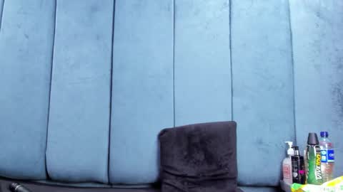 megan_thompsonn_ online show from 05/15/26, 03:02